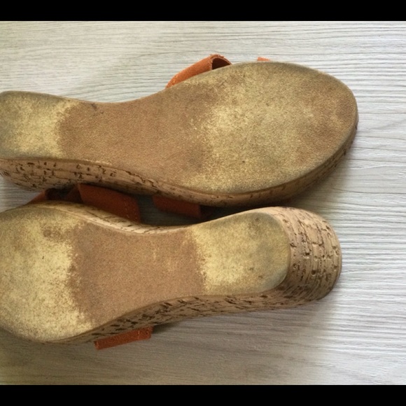 Cute Wedge Sandals - Picture 3 of 4